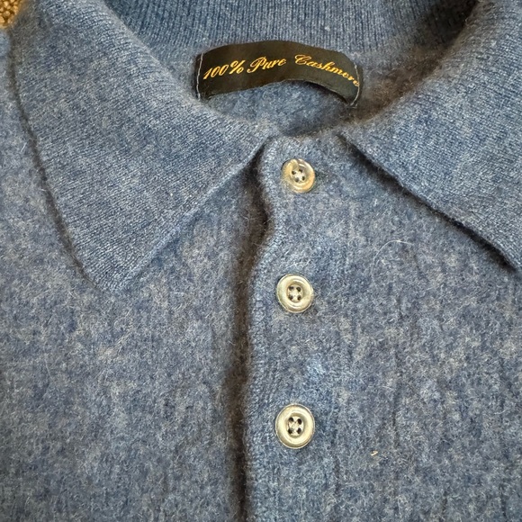 100% Pure Cashmere Button Women's Collared Sweater - Picture 2 of 7